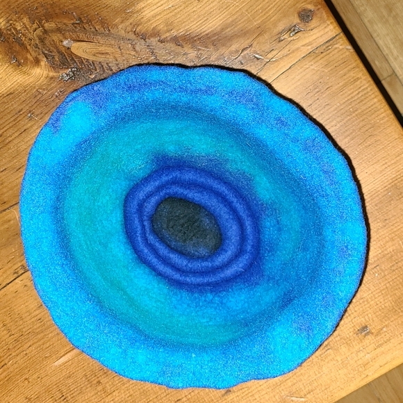 Bowl - Picture 5 of 6